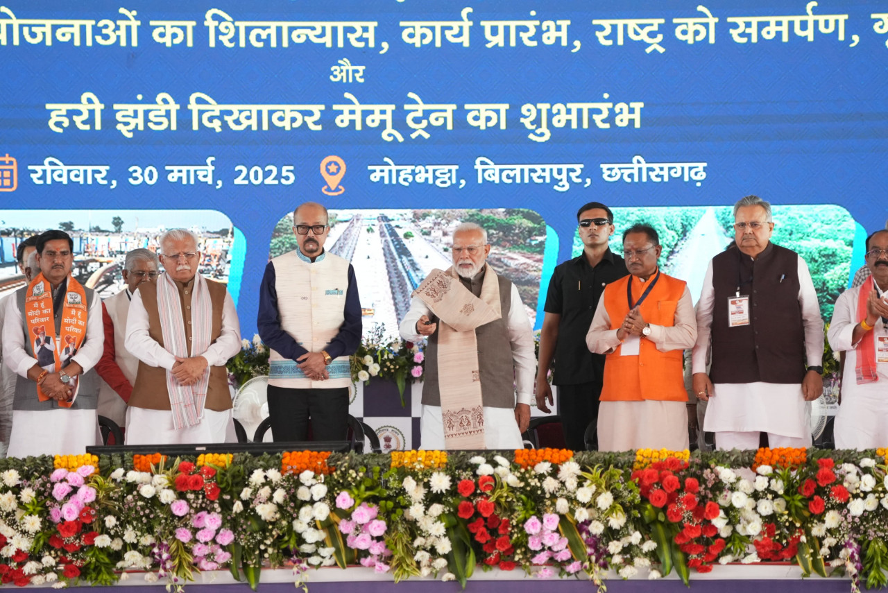 रेल नेटवर्क से जुड़ा अपना नया रायपुर, पीएम मोदी ने किया शुभारम्भ