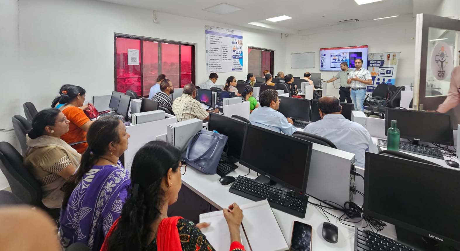 टेक्नोलॉजी फ्रेंडली हो रहे हैं रायपुर के प्राचार्य, प्रोजेक्ट दक्ष से मिल रहा है प्रशिक्षण