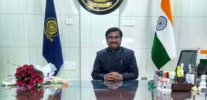 रीपा में गड़बड़ी : 3 पंचायत सचिव निलंबित, 3 जनपद सीईओ को संभागायुक्त का शोकॉज नोटिस