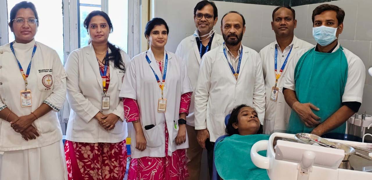 बिलासपुर : सिम्स के दन्त चिकित्सा विभाग ने रचा कीर्तिमान, 4000 मरीजों का कामयाब ऑपरेशन